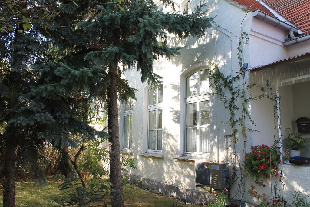 Ferienwohnung "Zur Alten Schule" Neuburxdorf Habitación foto